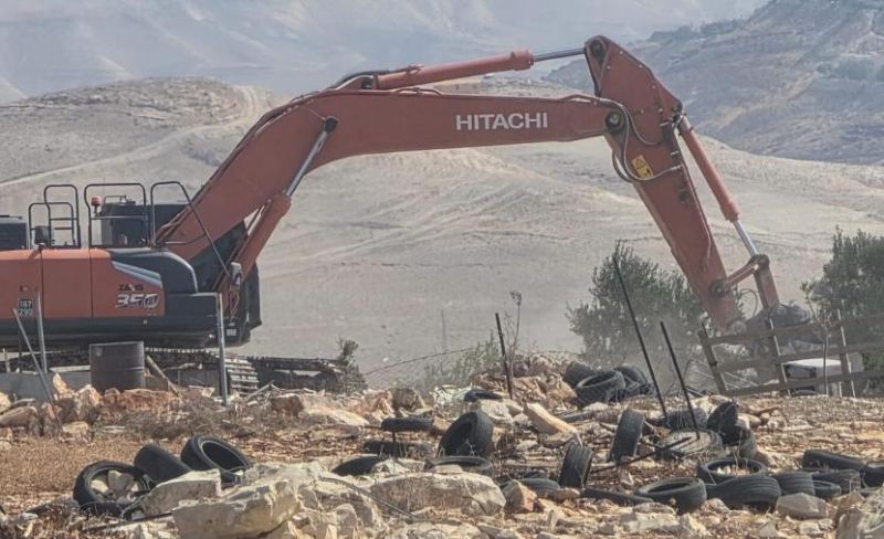 هدم وتجريف في أراضي العيسوية بالقدس