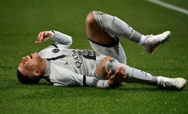 ريال مدريد يعلن إصابة مبابي ومدة غيابه