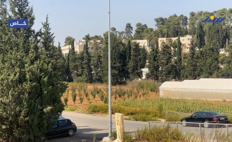 بوابات الاحتلال تحاصر طلبة العروب.. الطريق للجامعة معركة يومية