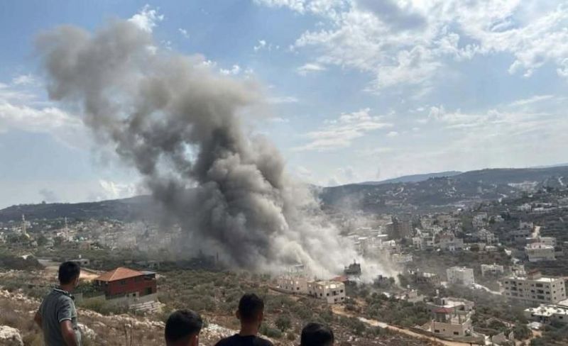الاحتلال يفجر منزلي أسيرين في بلدة بيتا