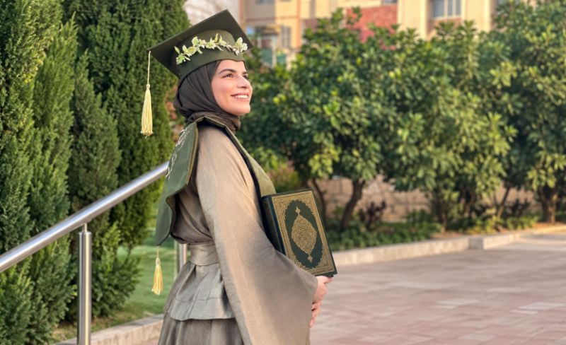 أسيرة من نابلس تحفظ القرآن كاملا رغم قسوة الاعتقال