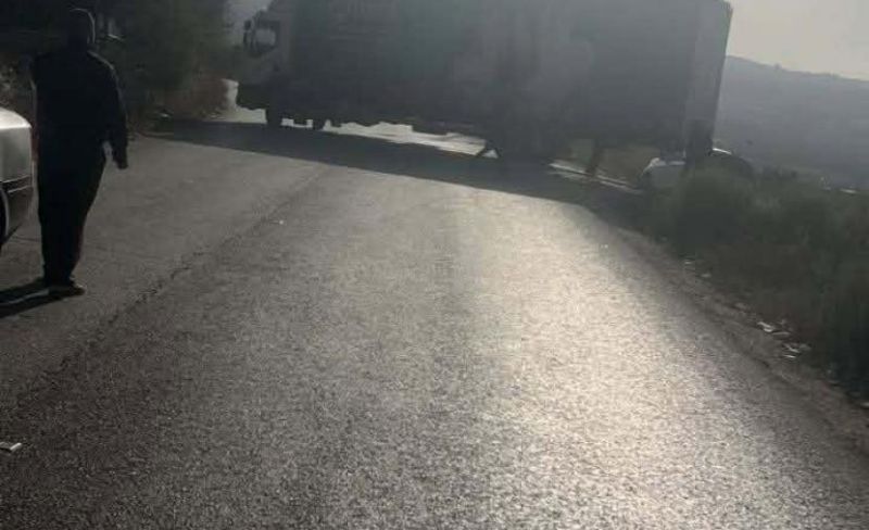 الاحتلال يغلق مدخلي بورين ومادما بمركبات فلسطينية