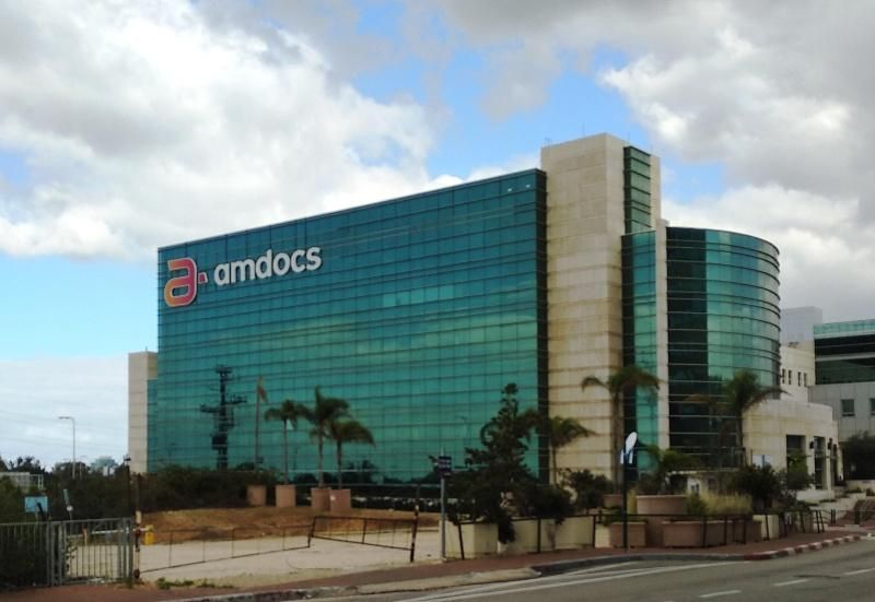Amdocs تنضم للموجة وتسرّح آلاف الموظفين بينهم المئات بالبلاد