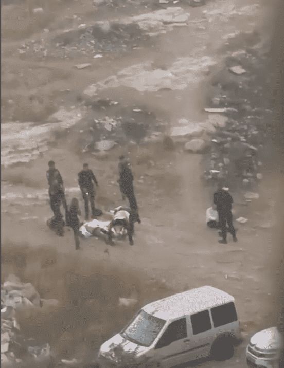 الاحتلال يصيب شابا بالرصاص ويعتقل آخر في القدس