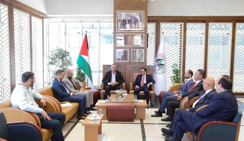 وفد من نقابة المهندسين يزور الجامعة العربية الأمريكية لبحث تعزيز التعاون المشترك