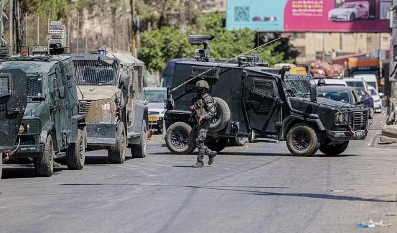 إصابة صحفيين أثناء اقتحام الاحتلال قلنديا