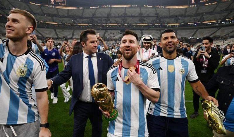 ميسي يُعلن اعتزاله اللعب الدولي مع المنتخب الأرجنتيني