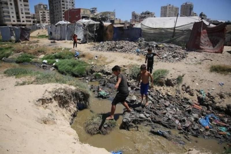 سلطة المياه: انهيار منظومة الصرف الصحي في غزة يهدد البيئة والصحة.. 55 ألف م³ تصرف يوميا دون معالجة