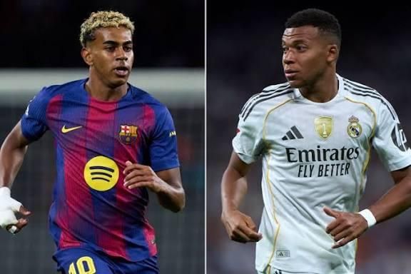 خاص | بين قوة برشلونة ومشكلات ريال مدريد.. من الأقرب للبطولات؟
