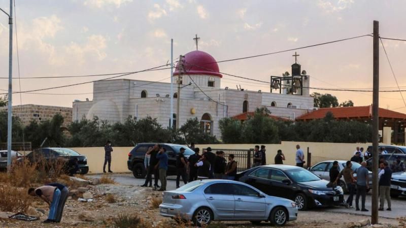 الأردن: القبض على ثلاثة مشتبه بهم في الهجوم على كنيسة بالكرك