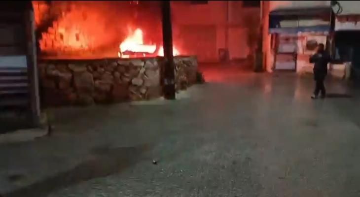مستوطنون يشعلون النار بمنشآت وممتلكات في سلفيت