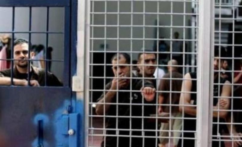 الاحتلال يصدر أوامر اعتقال إداري بحق 21 معتقلًا