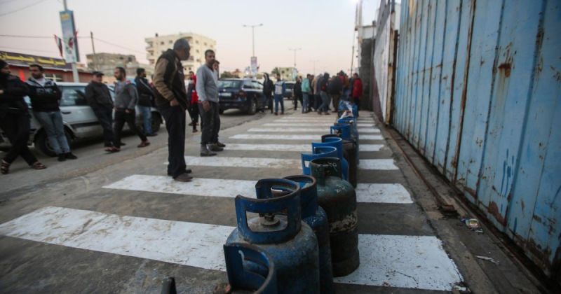 البترول بغزة: دخول 4 شاحنات غاز طهي وتوزيعها على قرابة 10 آلاف مستفيد