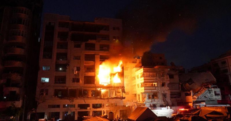 استشهاد فلسطيني وزوجته في قصف إسرائيلي لشقة غرب مدينة غزة