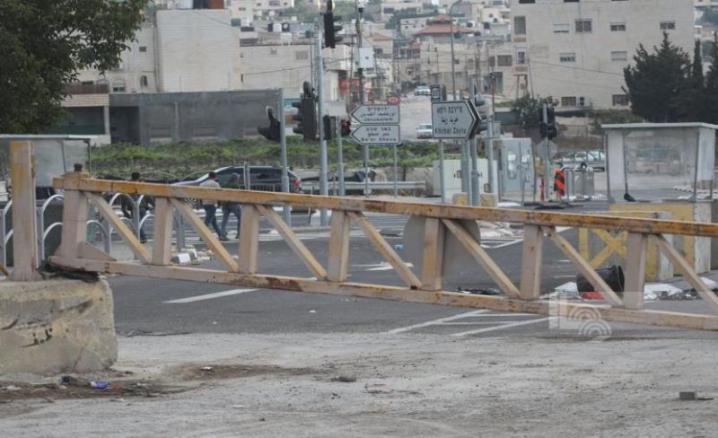الاحتلال يواصل إغلاق مدخل بلدة تقوع لليوم الثاني