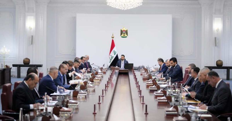 مضيق هرمز يجرد الحساب.. ماذا أنجزت حكومة الزيدي اقتصاديا خلال 100 يوم؟