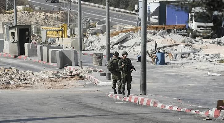رئيس بلدية الخليل يطلق نداء استغاثة: المدينة ترزح تحت حصار مطبق وعقاب جماعي