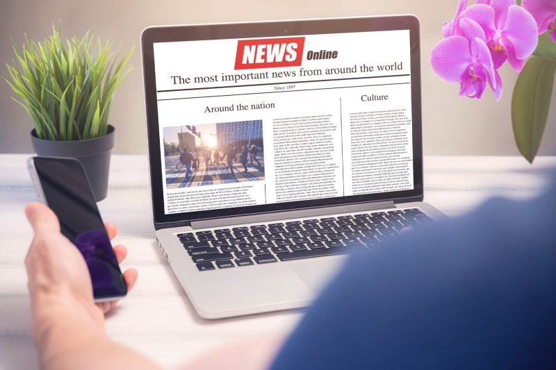 من سيتصفح الإنترنت بدلا منك هذا العام؟ قصة الصراع بين المستخدم و"الوكلاء"