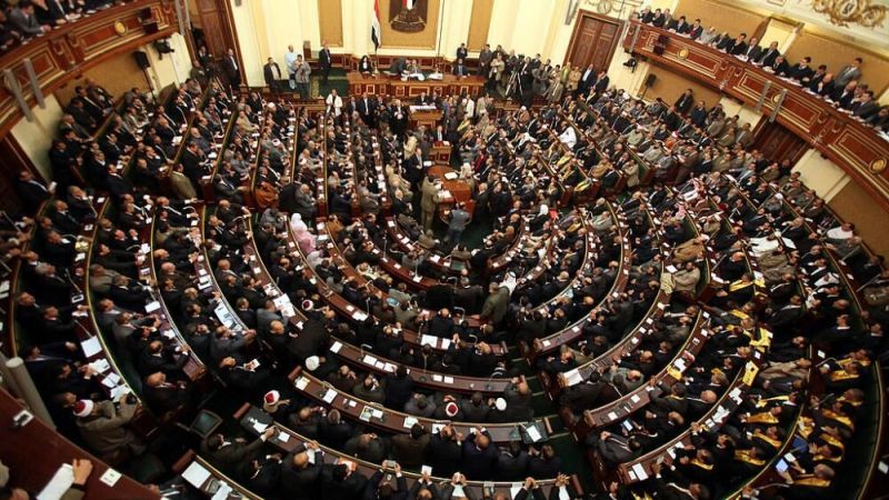البرلمان المصري يجتمع طارئاً لتفويض السيسي بالدفاع عن السعودية