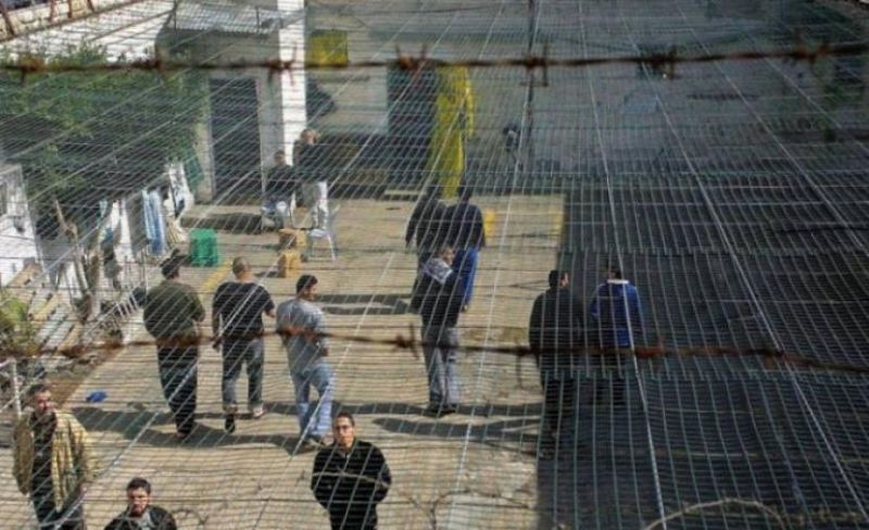 هيئة: 3 أسرى يعانون أوضاعًا صحية صعبة في سجون الاحتلال