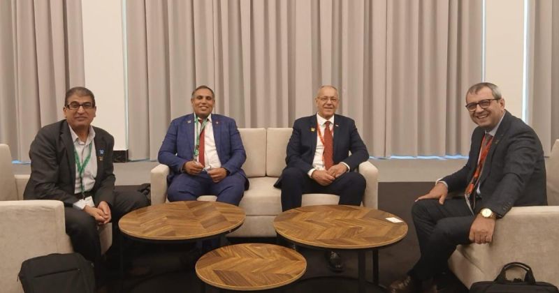 سمحان يبحث مع وزير البيئة التونسي تعزيز التعاون في المجالات البيئية وحماية الطبيعة