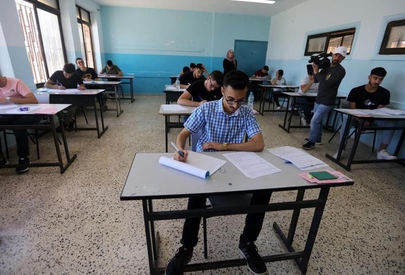 نحو 91 ألف طالب وطالبة يتقدمون اليوم لامتحان الثانوية العامة