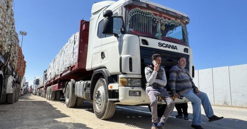 الجيش الإسرائيلي يعتقل 3 سائقين من داخل معبر كرم أبو سالم