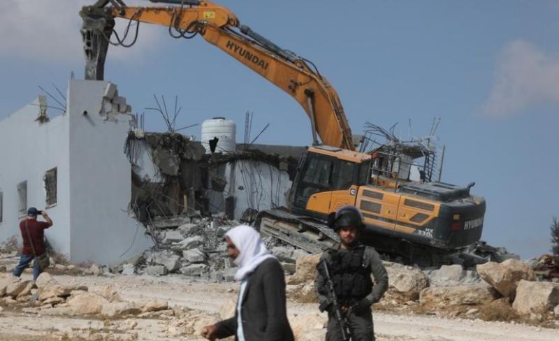 الاحتلال يهدم بناية سكنية في صور باهر بالقدس