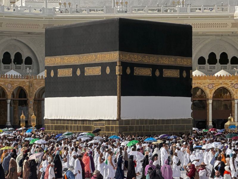 عدد الحجاج يتجاوز الموسم الماضي والمناسك تبدأ الاثنين
