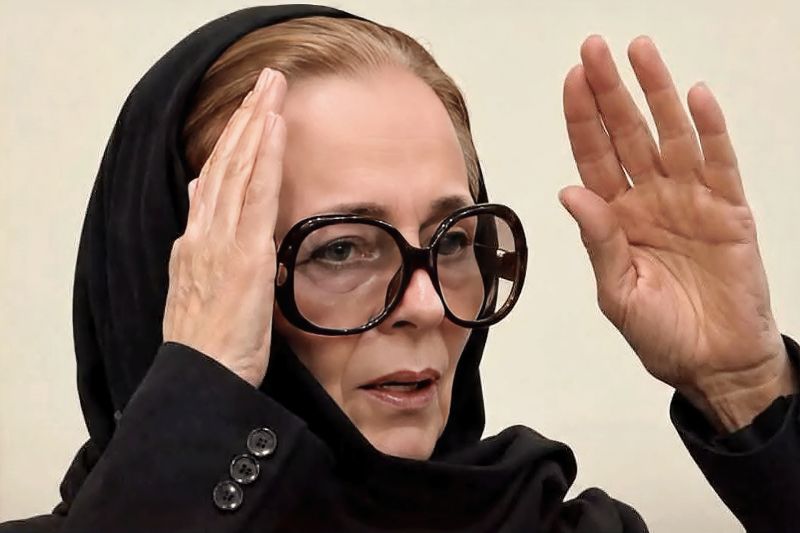 نجلاء فتحي تُشيّع جثمان ابنتها بعد سنوات من الغياب عن الأضواء