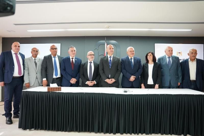 وزارة المالية والتخطيط تمكن 4 بلديات كبرى من جباية رسوم المهن والحرف لأول مرة