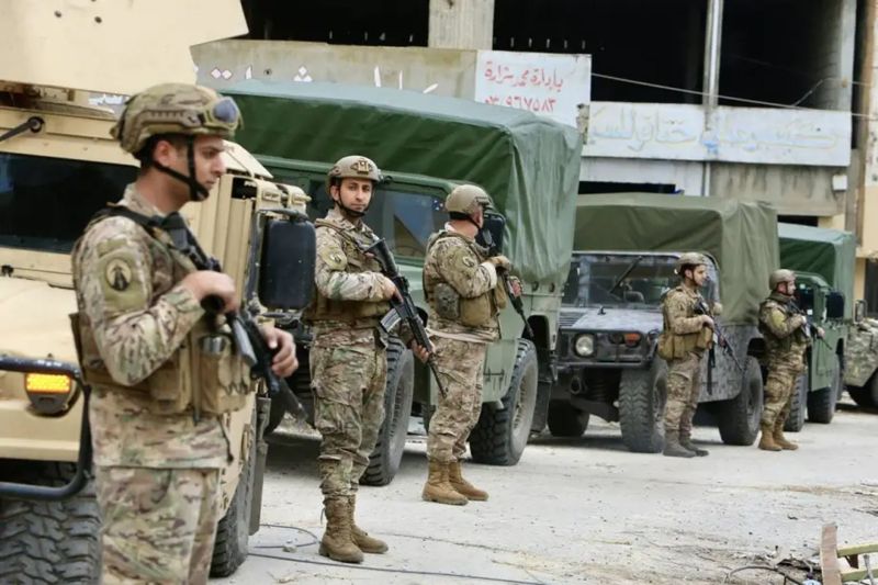 لبنان يتعهد بكشف المتورطين في شاحنة متفجرات متجهة إلى بيروت