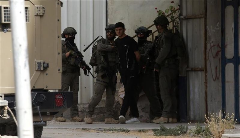 الاحتلال يشن حملة اعتقالات واقتحامات في الضفة والقدس ويصيب مواطنًا في قباطية